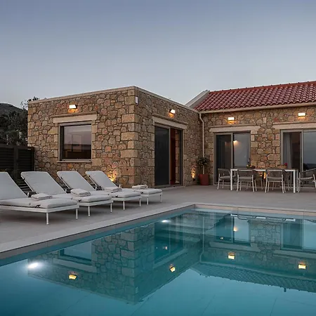 וילה Casa Nougia