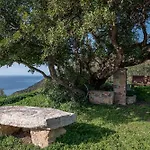Casa Nougia